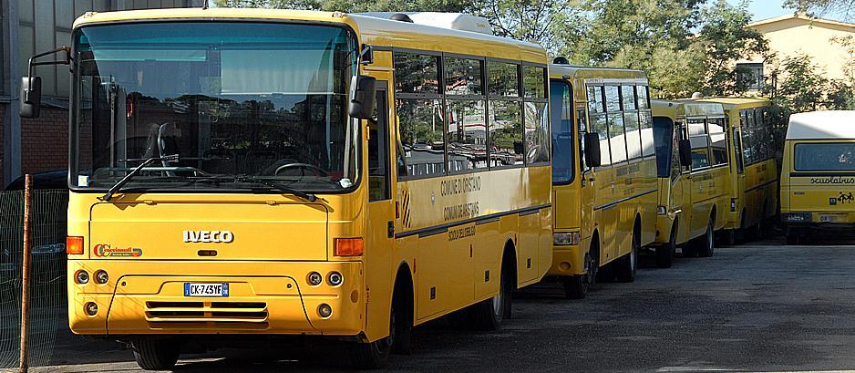 Appalto per gli scuolabus, in cinque sotto accusa 