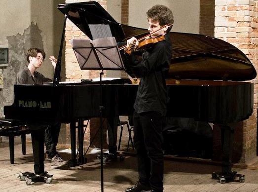 Il pianista Jacques Lazzari torna a grande richiesta sul palco
