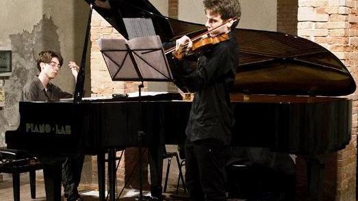 Il pianista Jacques Lazzari torna a grande richiesta sul palco