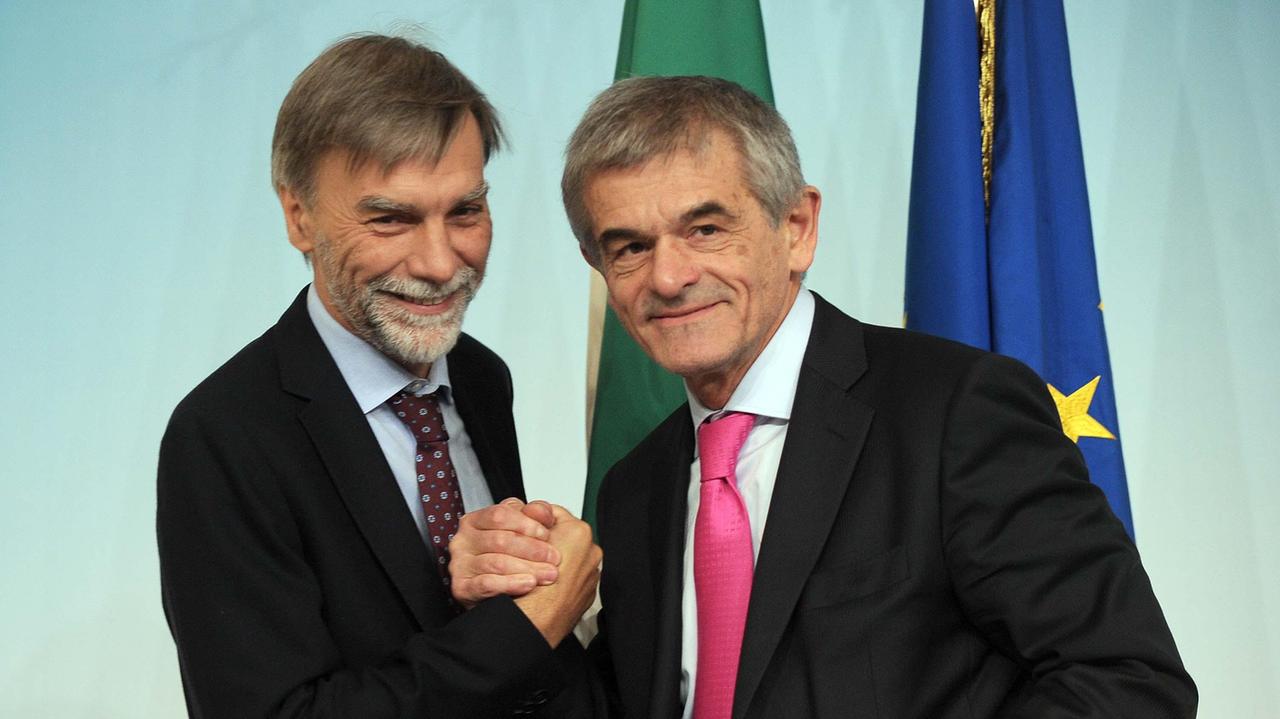 Sboccato fuori-onda del sottosegretario Delrio