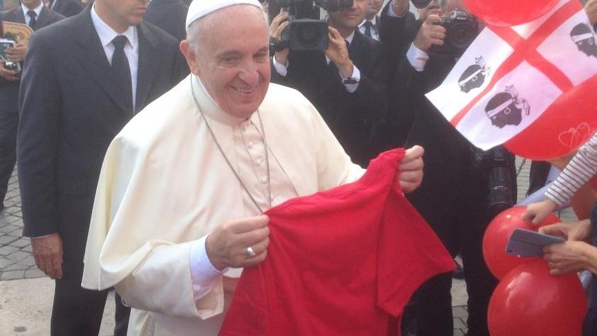 S. Pietro invasa dalle t-shirt rosse