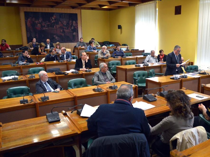 Salta il consiglio comunale 