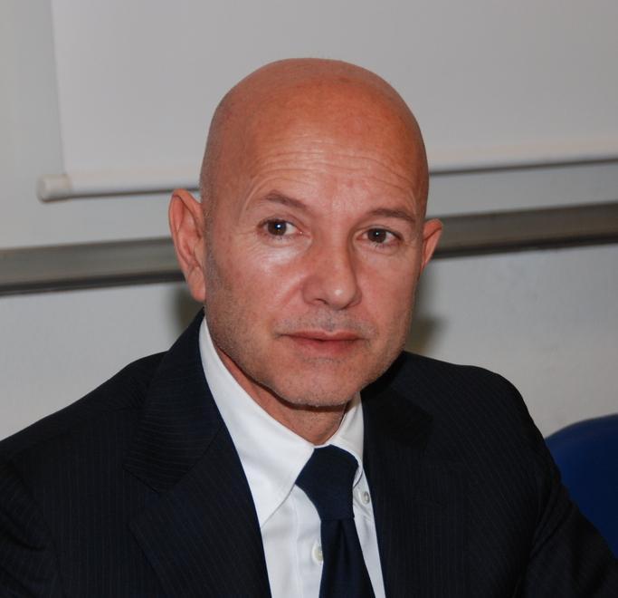 Cantieri infiniti, proposta di legge di Luigi Crisponi