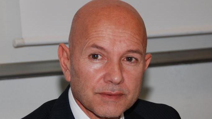 Cantieri infiniti, proposta di legge di Luigi Crisponi