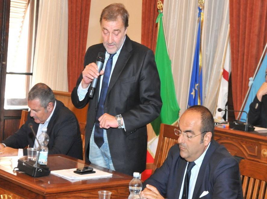 Nessun traghetto in più, la Regione non ha soldi 