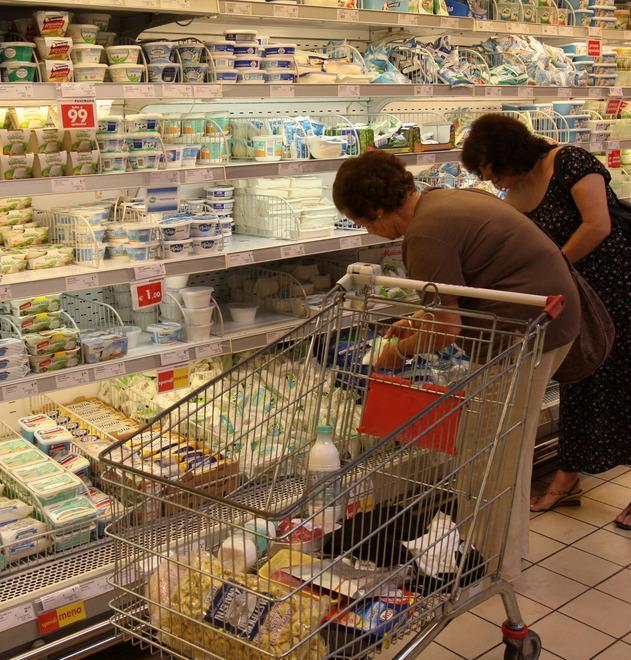 «Ipermercati chiusi in tutte le festività» 