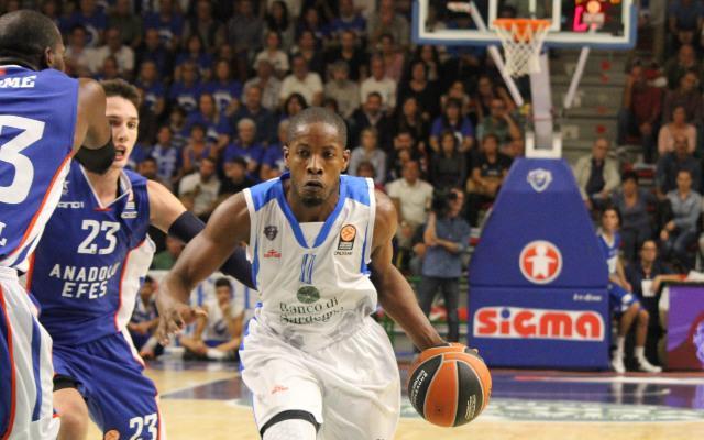 Eurolega, peccato Dinamo: al Palaserradimigni vincono i turchi 