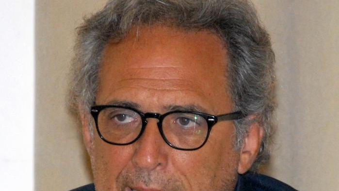 E Scanu rivela sulla rete il nuovo nome della struttura