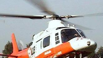 Anziano ciclista urtato da un’auto