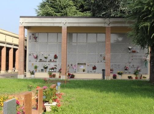 Vuoi cambiare cimitero? 300 euro, ma è un errore 