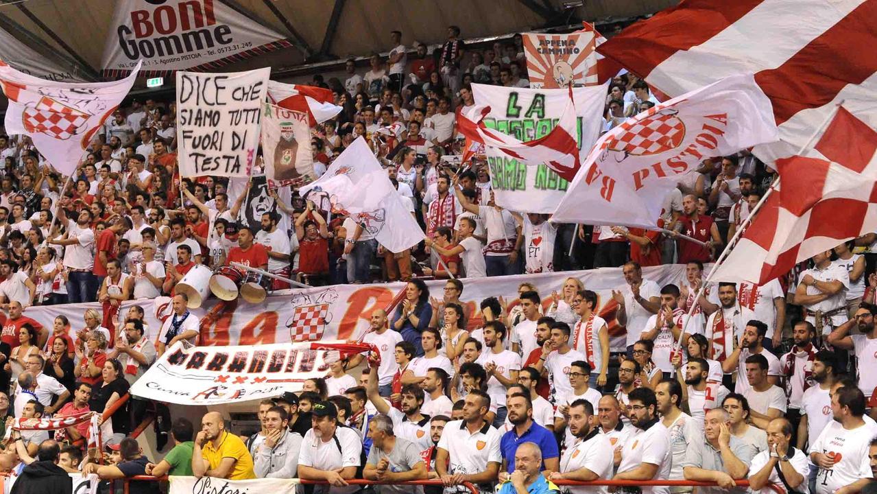 I tifosi del Pistoia Basket
