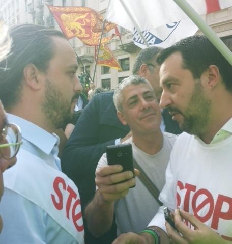 Alan Fabbri: sui bus corse separate tra Rom e italiani 