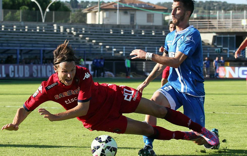 Avelar, terzino che piace a Cellino e alla Selecao 