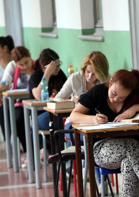 Assegni di studio e rimborsi per i libri