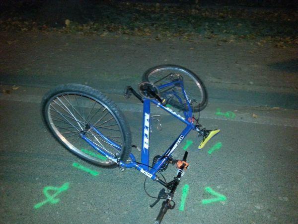 Ragazzino travolto in bicicletta da un'auto: è grave 