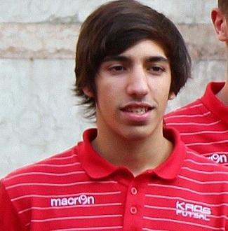 I giovani dei neri vincono facilmente 