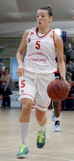 Storica Vigarano Piega La Spezia per il primo successo 