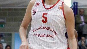 Storica Vigarano Piega La Spezia per il primo successo