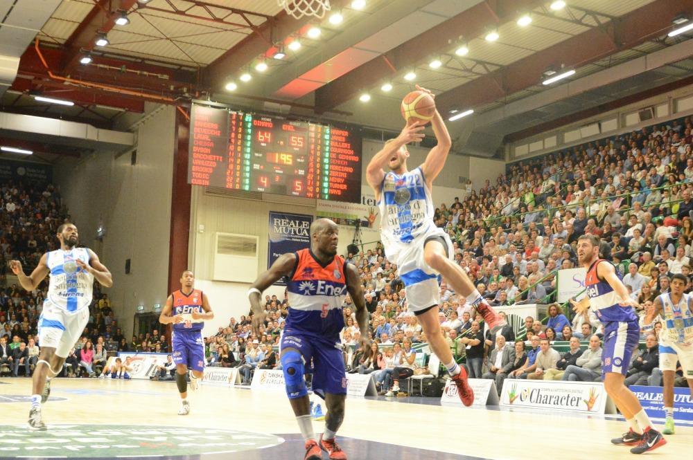 Miroslav Todic al tiro