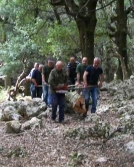 Otto sindaci contro la Regione per i tagli dei fondi dei cantieri
