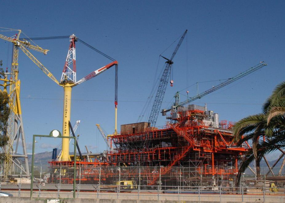 Gli operai esclusi chiedono un tavolo con la Saipem 