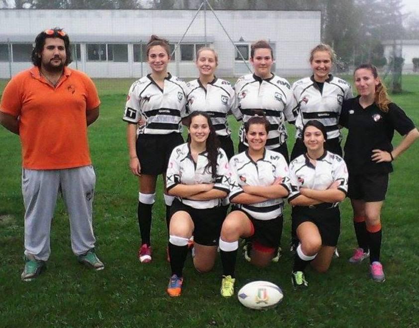 Rugby femminile. Anche le cussine possono fare festa
