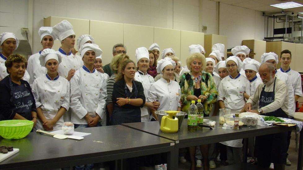 Laboratori di riciclo, la tavola del riuso con Coop Estense