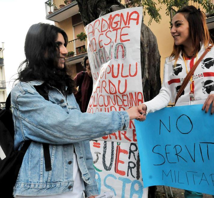 Quirra, la Regione vuole costituirsi contro i generali 