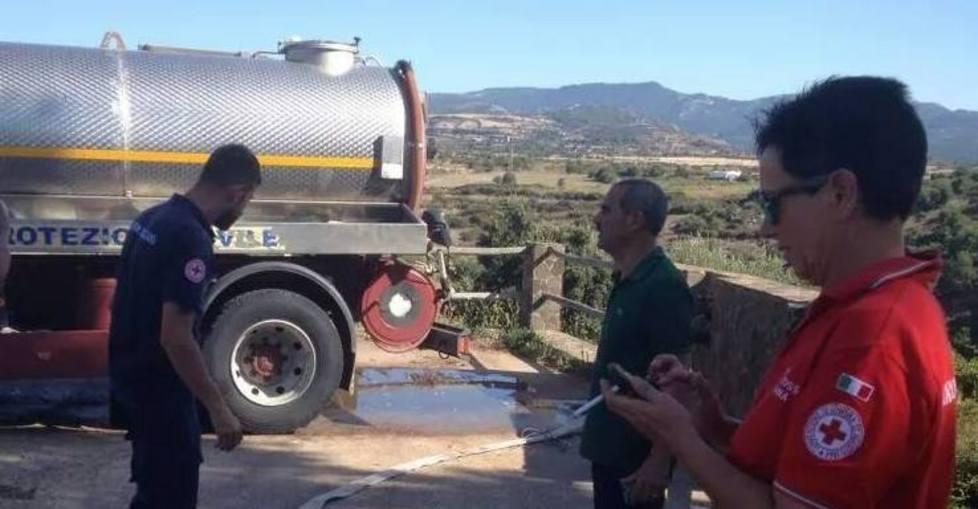 Condotta idrica ancora in tilt, appello a contenere i consumi