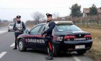 Rena Bianca, svaligiata un’auto in spiaggia: tre arresti