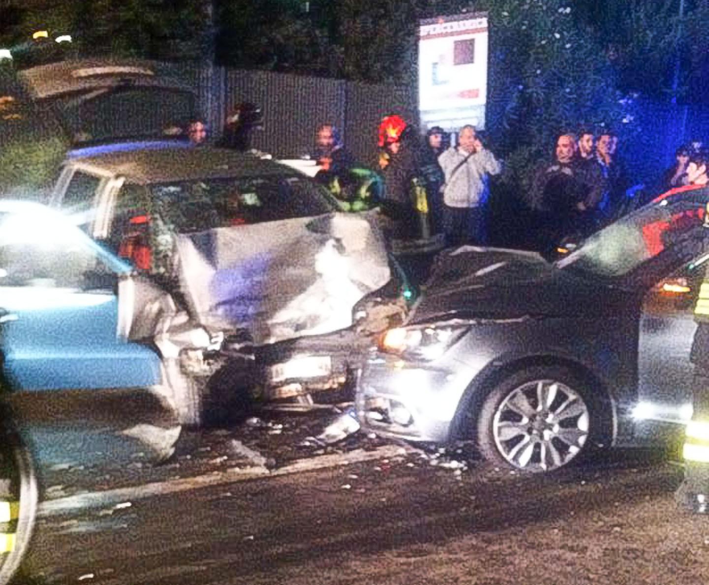 L'incidente notturno alla rotatoria di viale Monastir nei pressi del cimitero