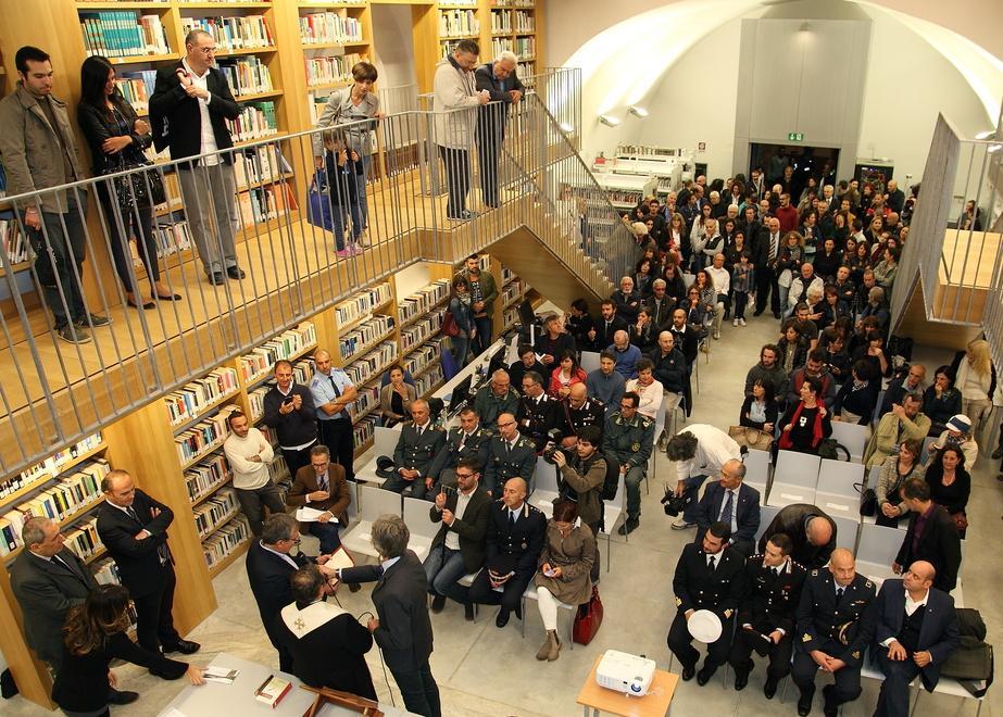 Taglio del nastro alla Mediterranea