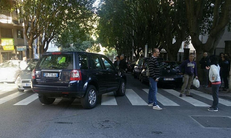 Investita sulle strisce, donna ferita