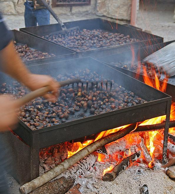 Pievepelago: prosegue la 23esima Festa della castagna
