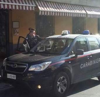 Assaltano la banca e trovano 400 euro Caccia ai due banditi 