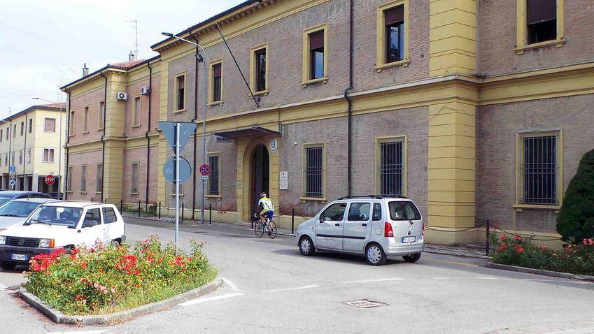 «Il governo sistemi presto la caserma dei carabinieri»