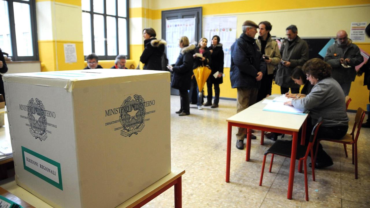 Elezioni, alle urne 398 mila reggiani