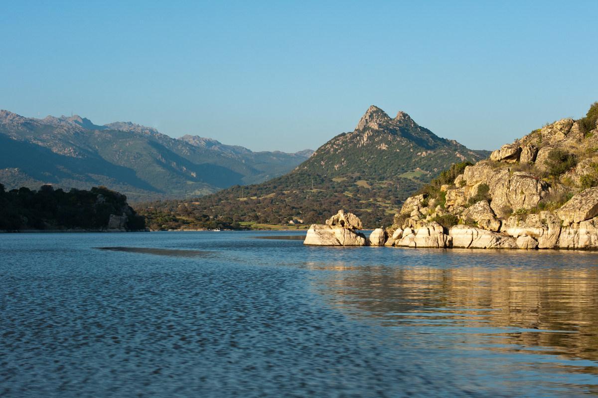 Uno scorcio del lago Coghinas