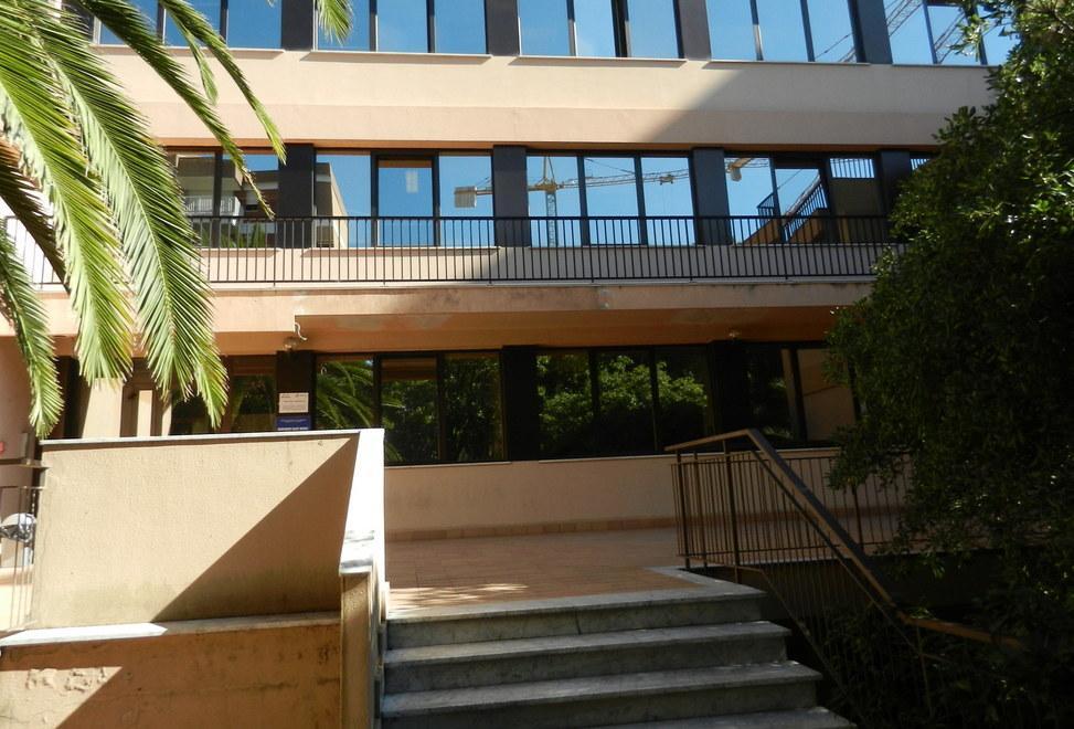 I pazienti del Cim: «La Asl riconsegni il Centro alla città»