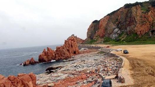 “Rocce Rosse & Blues”, il Comune non dà risposte