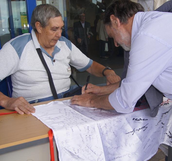 Sanità, firmano i dipendenti Meridiana 
