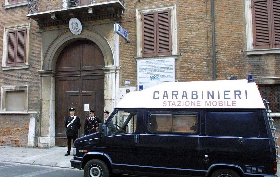 Una bastonata al rivale in amore 