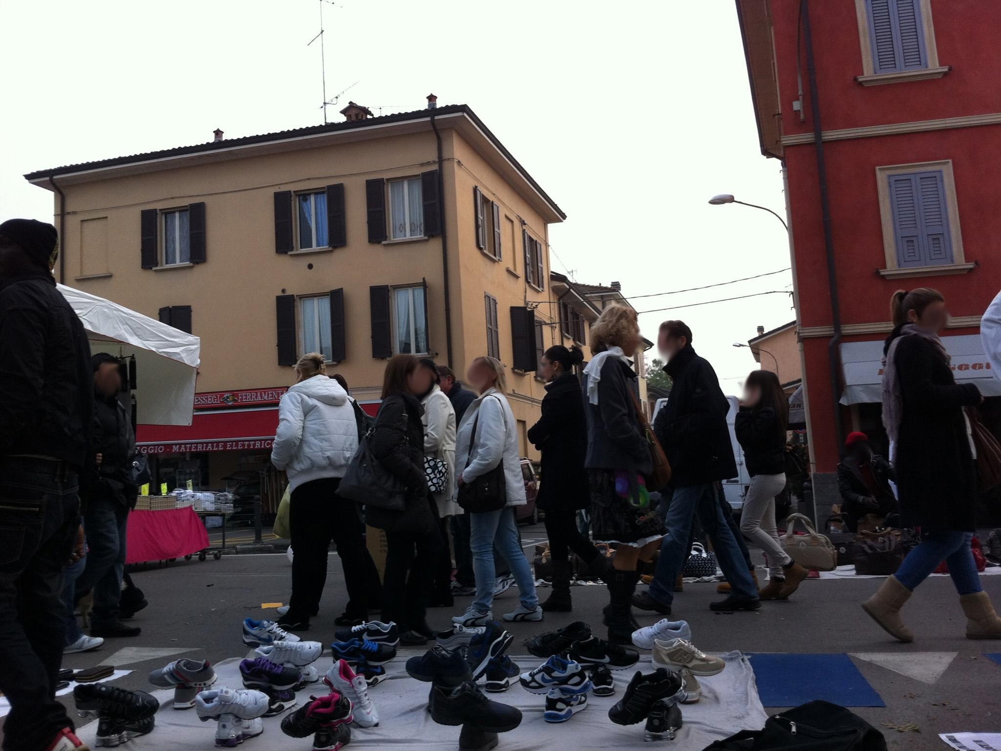 Ambulanti abusivi, c'è l'ombra del racket