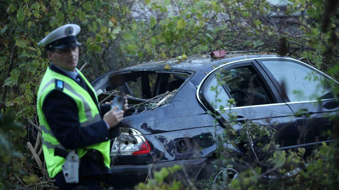 Auto esce di strada ad Arceto, muore una 37enne