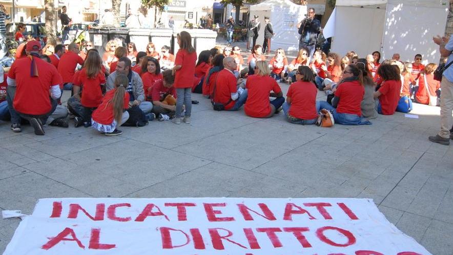 Incatenati per il diritto al lavoro