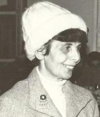 Premio Pro loco alla poetessa Lucia Pinna