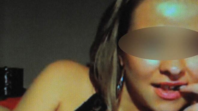 «Io disoccupata, ora faccio sexy webcam per mantenermi»