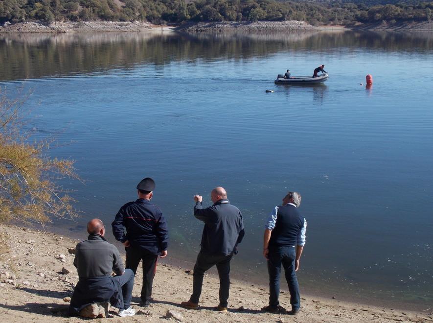 Cadavere nel lago, era un falso allarme 