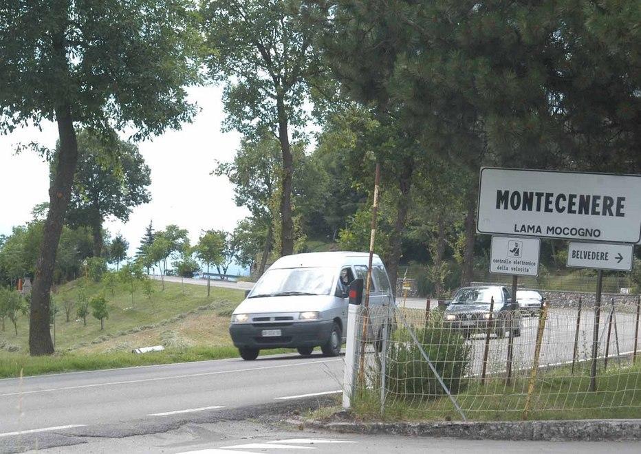 Escono a cena e i ladri saccheggiano l’abitazione 
