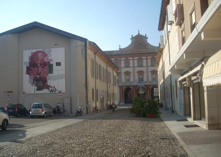 Piazzale della Rosa e via Rocca: è rivolta contro i ciottoli 